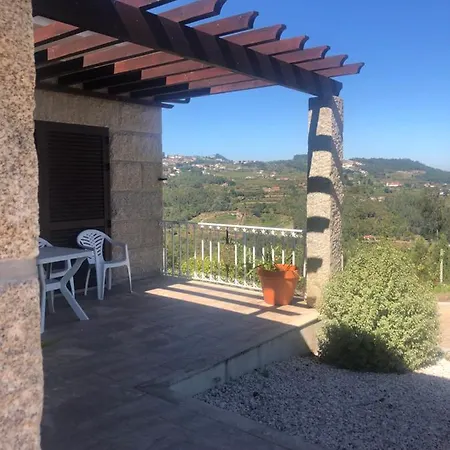 Captivating 3-bed House In Travanca Casa de Férias